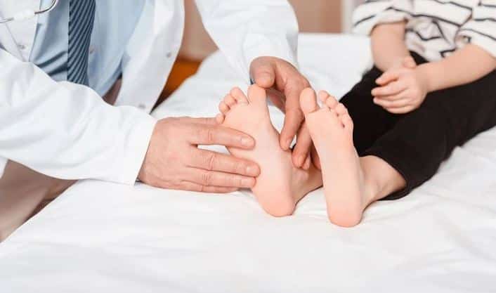 راهکارهای پزشکی و غیرپزشکی برای کاهش درد پا